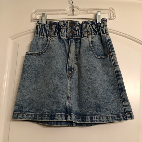 Abercrombie & Fitch Ultra High Rise Denim Jean Skirt
Size 4 - - Picture 1 of 5